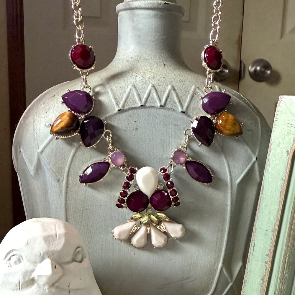 Loft Multi Stone Statement Necklace - Picture 4 of 5